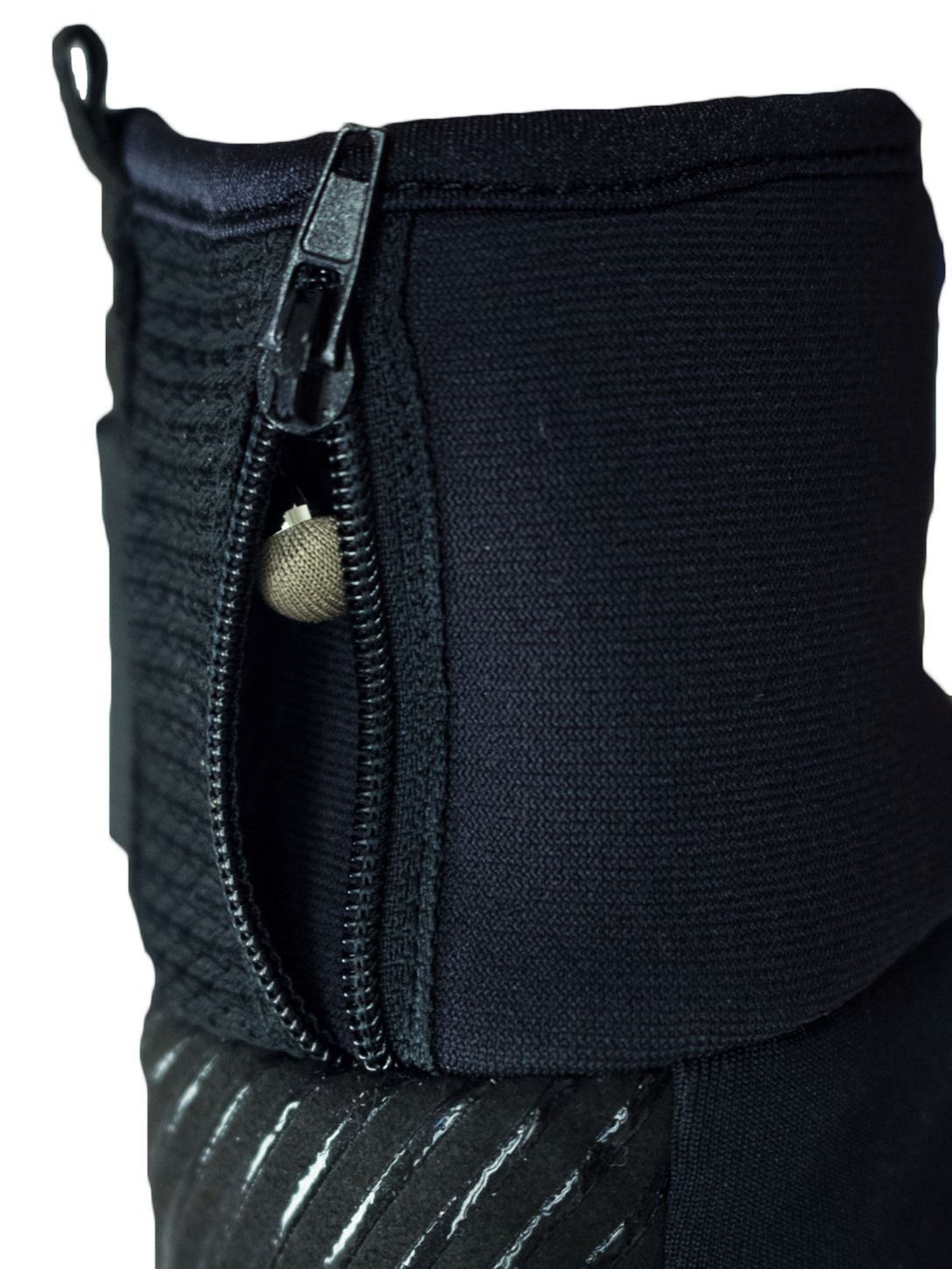 refrigiwear-t679-extreme-collection-freezer-glove-with-touch-rite-nib-example.jpg